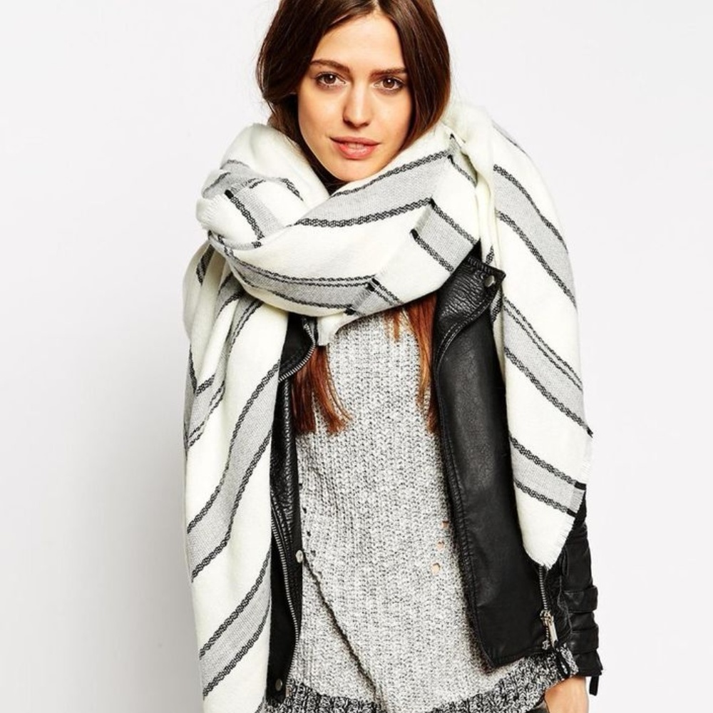 ASOS Collection gray & white striped blanket scarf - Picture 2 of 5